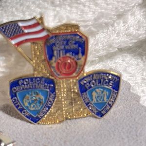 09-11-01 Pendant 20 Anniversary collectors items